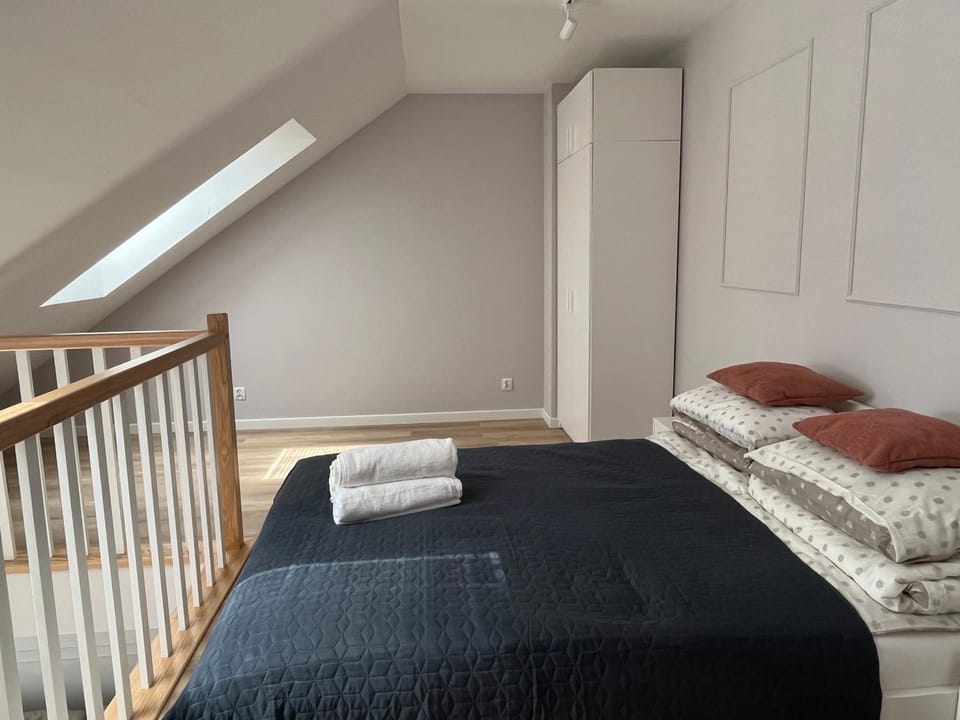 Dwupoziomowy apartament nr 24 z dużym balkonem i podziemnym parkingiem we Władysławowie Apartment in Wladyslawowo