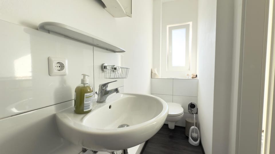 Toilet, Bathroom