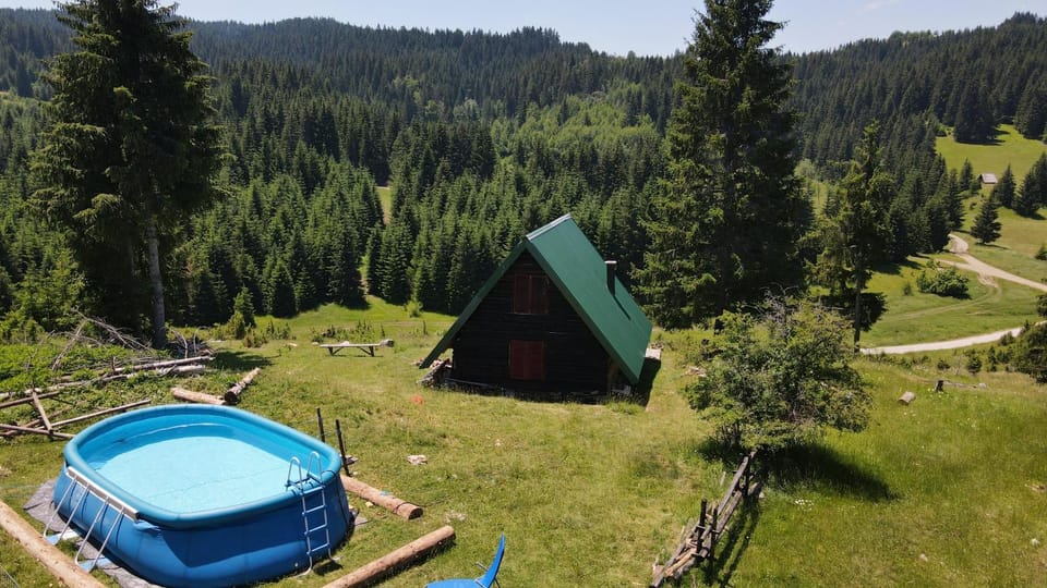 Natural landscape, Mountain view, Swimming pool