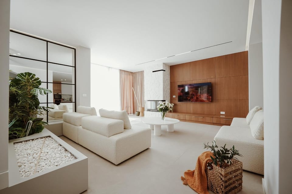 TV and multimedia, Living room, Seating area