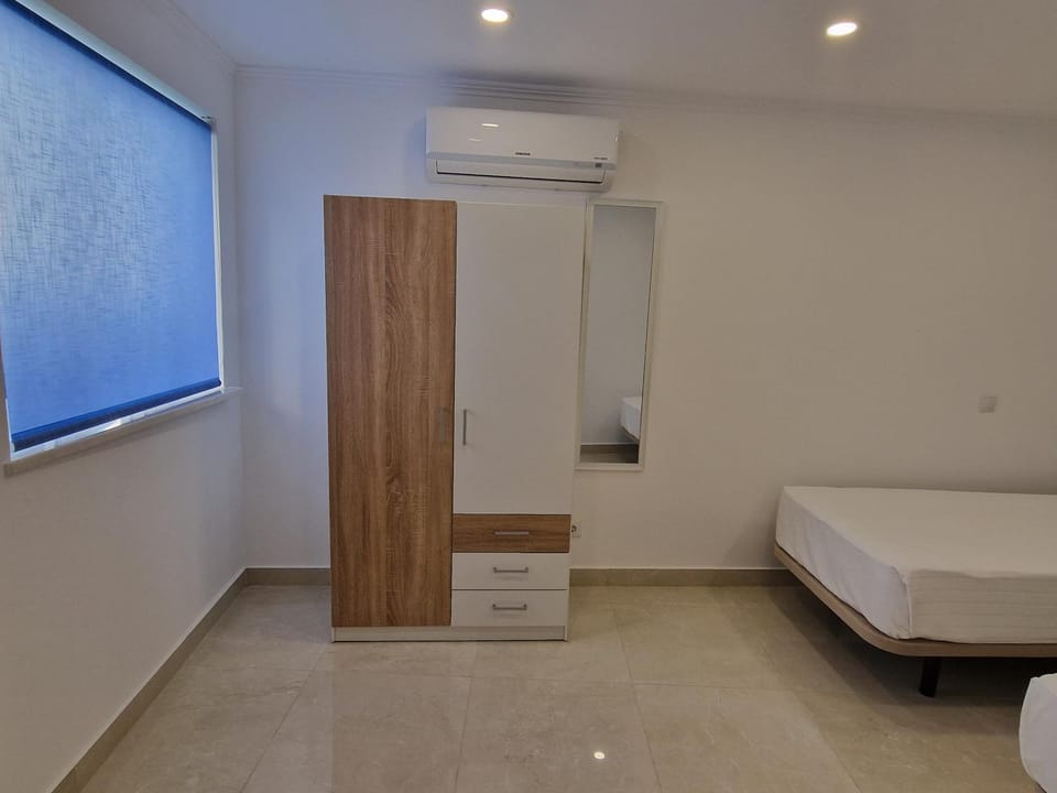 Bed, Bedroom, wardrobe