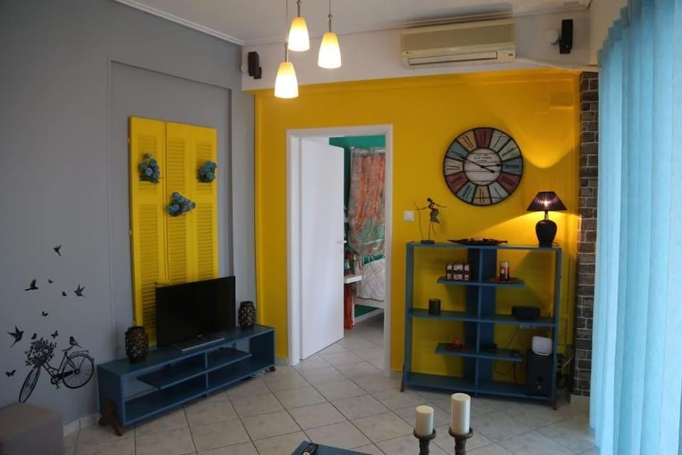 TV and multimedia, Seating area