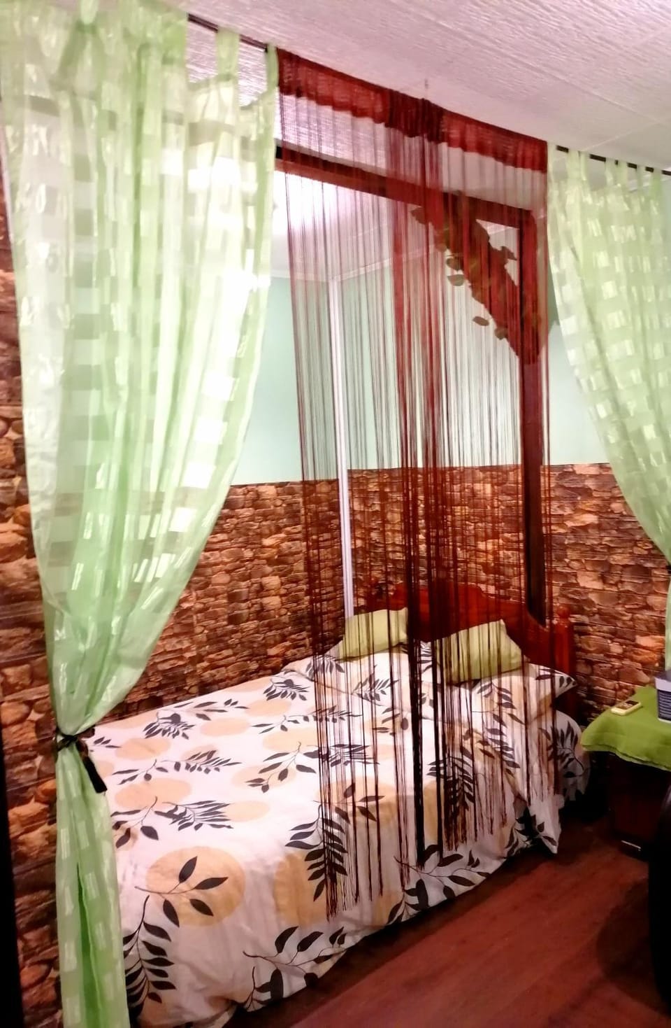 Property building, Bed