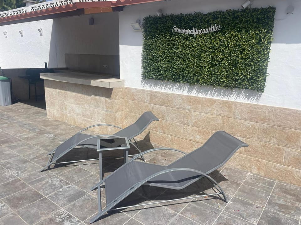 Patio, BBQ facilities, sunbed