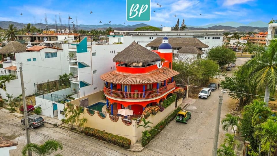 Casa Rodeo - Golden Zone Villa with Large Pool & Rooftop Ocean Views House in Bucerias