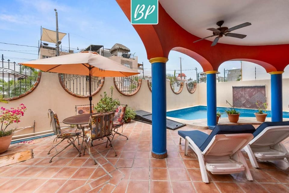 Casa Rodeo - Golden Zone Villa with Large Pool & Rooftop Ocean Views House in Bucerias