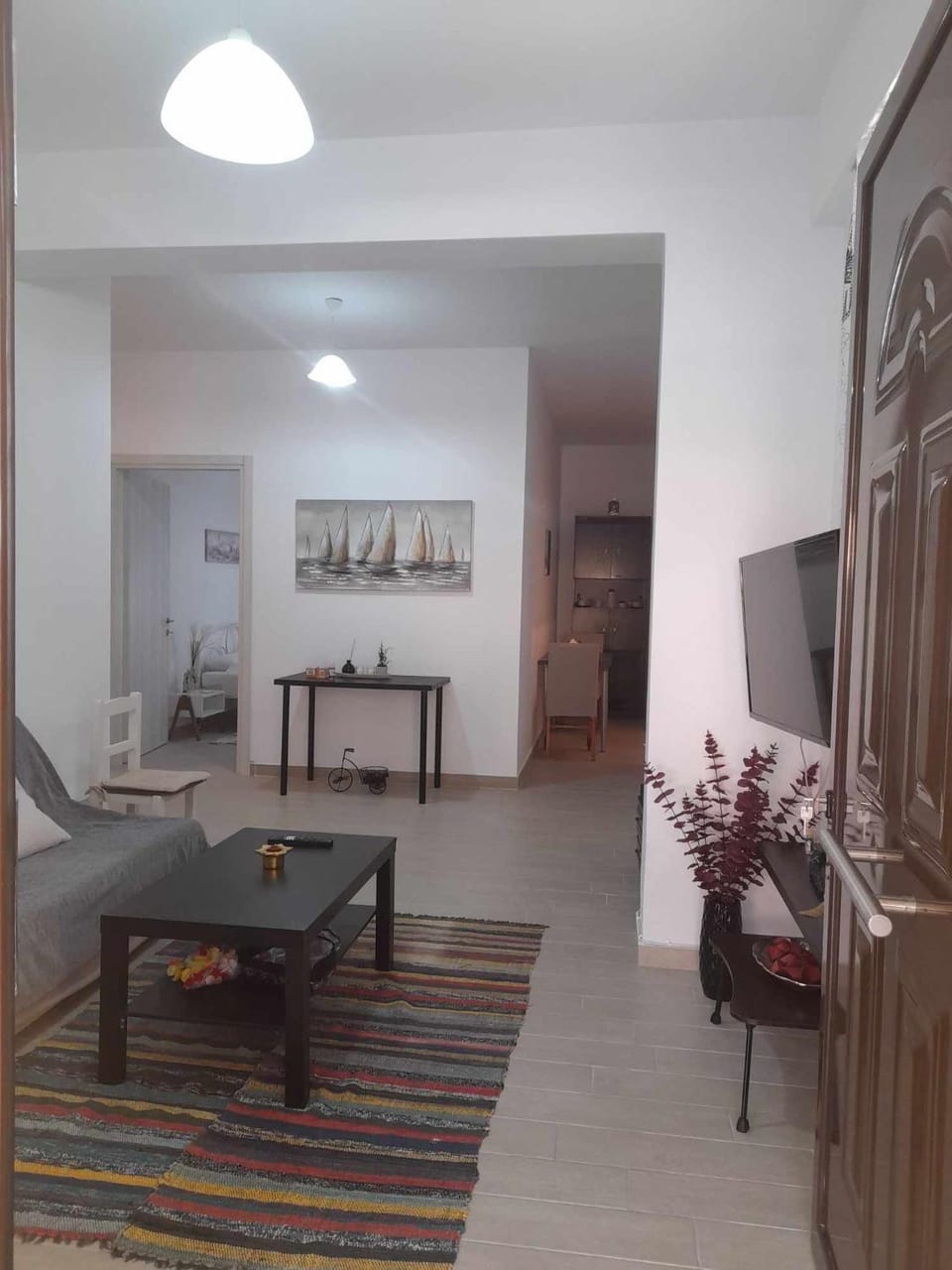 TV and multimedia, Living room, Seating area, hair dresser
