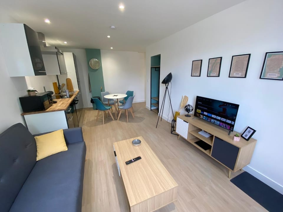 TV and multimedia, Living room, Seating area