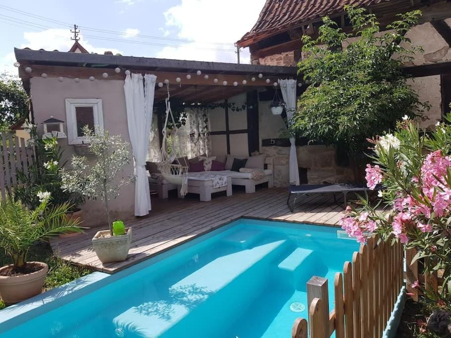 Swimming pool