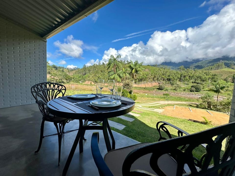 Patio, Natural landscape, View (from property/room), Balcony/Terrace, Dining area, Landmark view, Mountain view