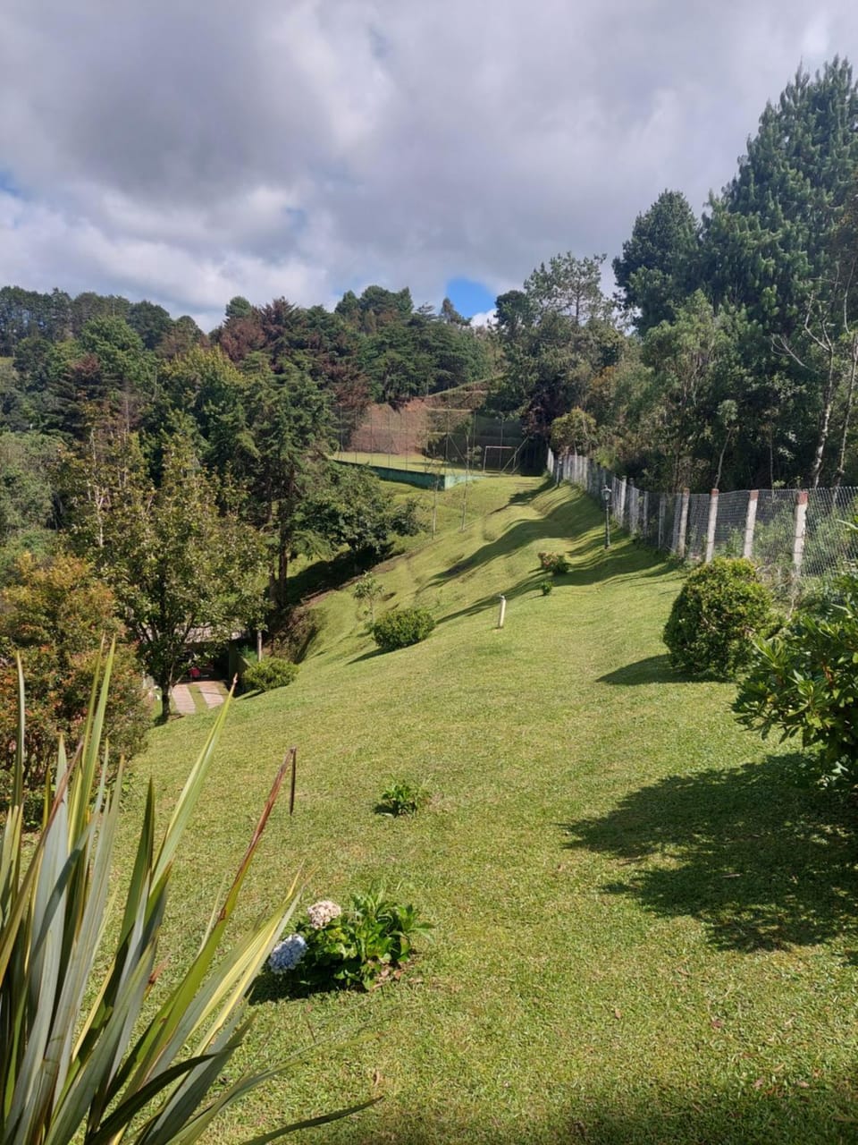 No topo do mundo House in State of São Paulo