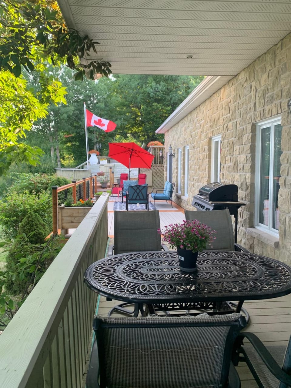 Q Estate Guest Suite heated indoor pool Bed and Breakfast in Rideau Lakes
