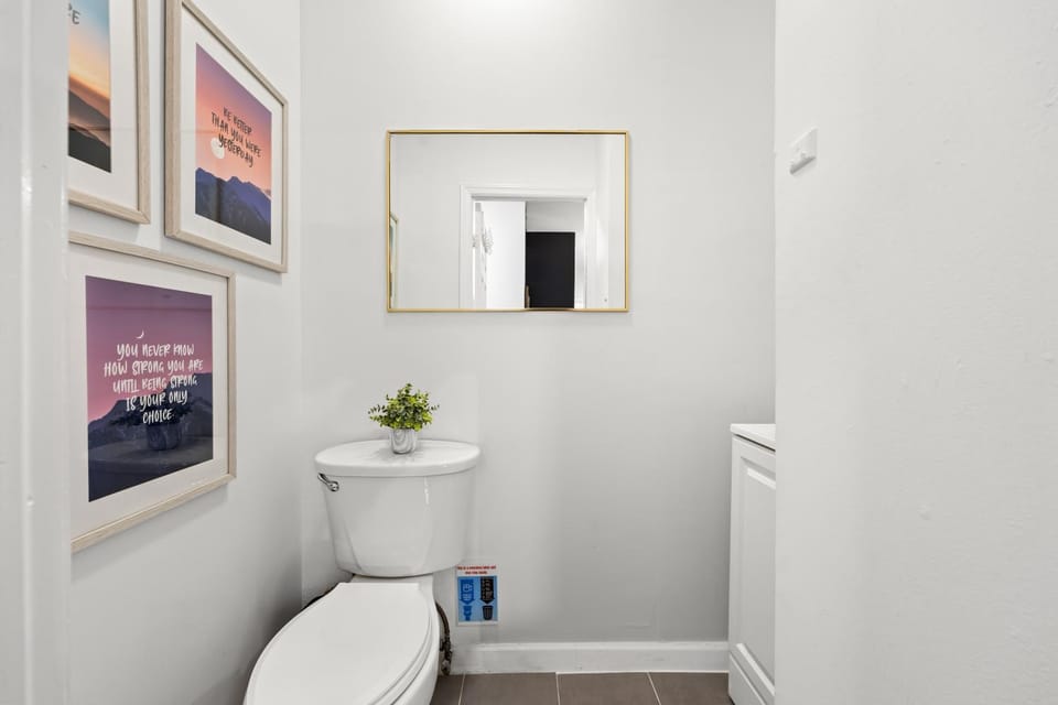 Toilet, Bathroom