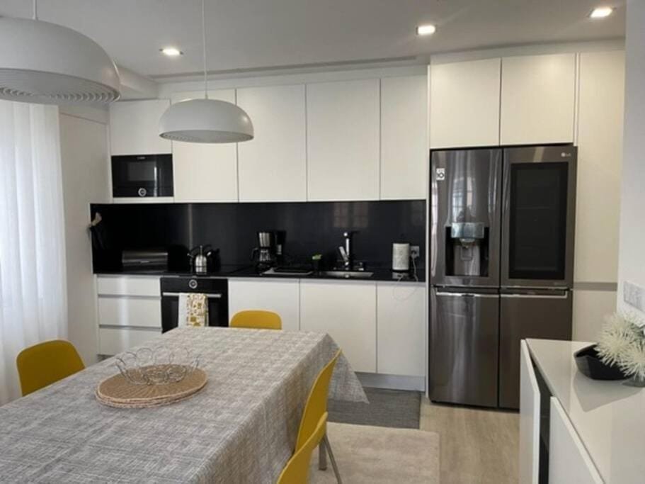 Coffee/tea facilities, Kitchen or kitchenette, Dining area, dishwasher, minibar, pet friendly, stove