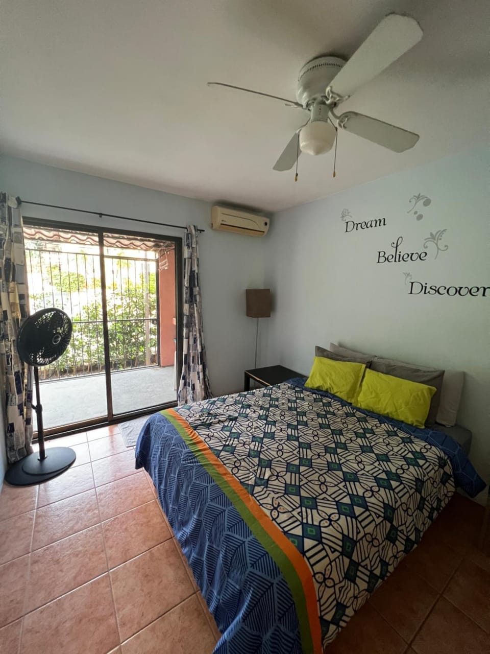 Mariposa End Unit Loft House in Coco