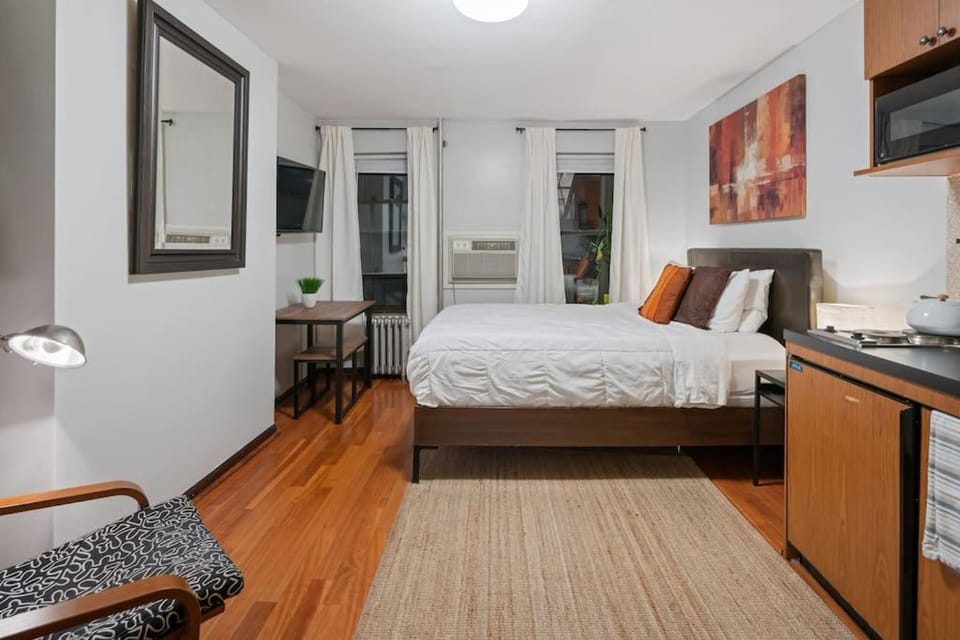 Bed, Photo of the whole room