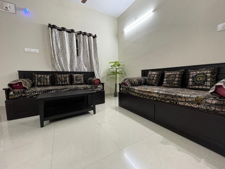 SSN Home Stays in Tirupati Near Alipiri Apartment in Tirupati