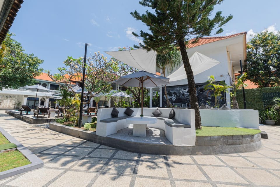 Property building, Garden