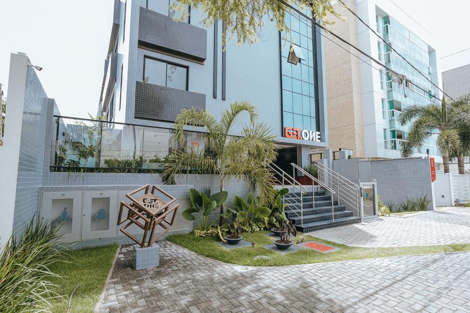 Property building, Facade/entrance, Garden, Garden, Garden view