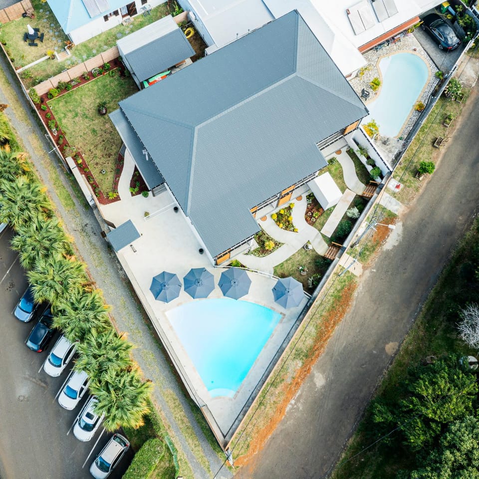 Property building, Day, Bird's eye view, Pool view