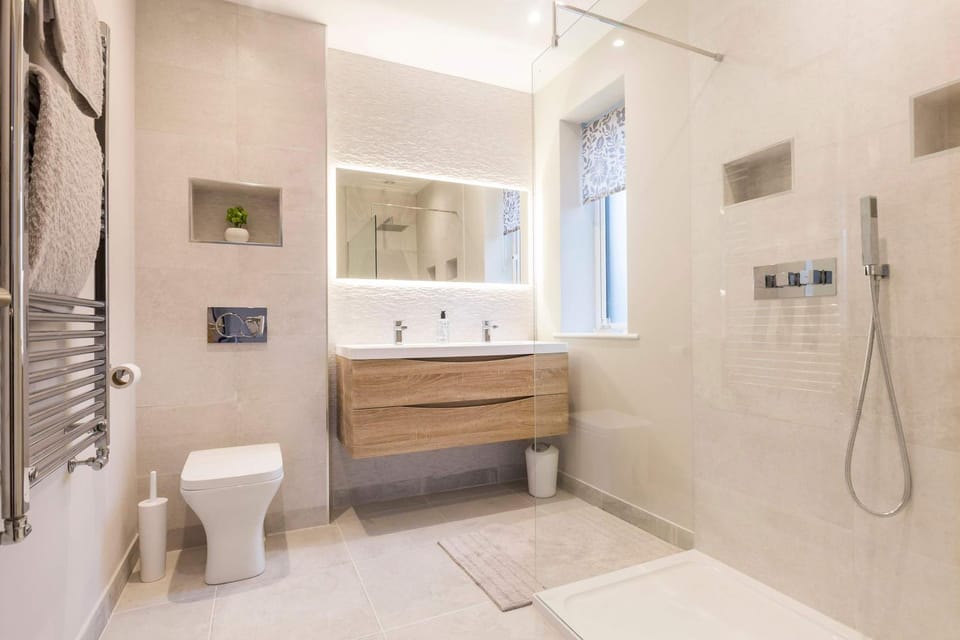 Shower, Toilet, Bathroom