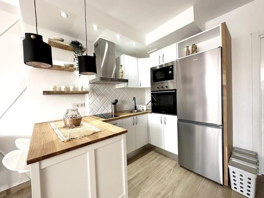 El Cocotero by the sea, desk,300mb fiber and terrace Apartment in El Cotillo