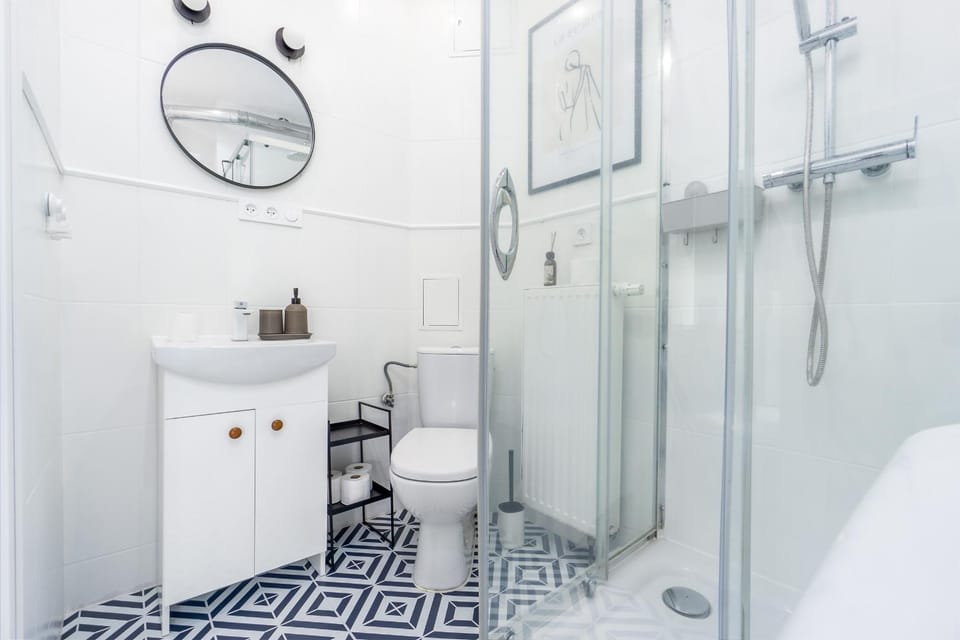 Shower, Bathroom