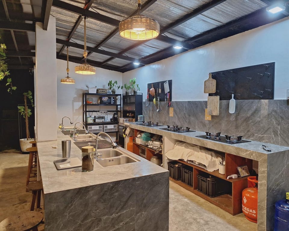 Kitchen or kitchenette, stove