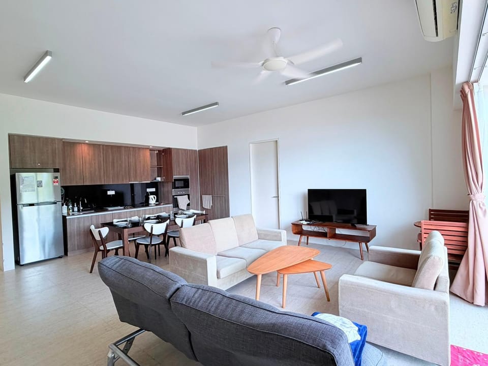 By The Sea with Side Seaview n Sunset view #3A2 Apartment in Batu Ferringhi, Penang, Malaysia
