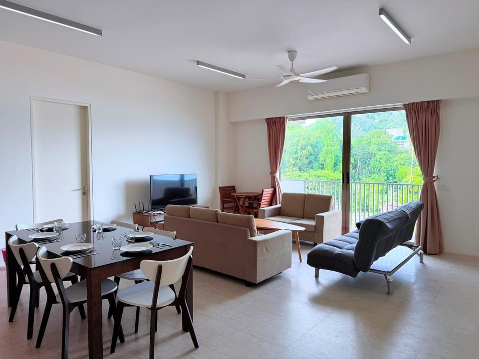 By The Sea with Side Seaview n Sunset view #3A2 Apartment in Batu Ferringhi, Penang, Malaysia