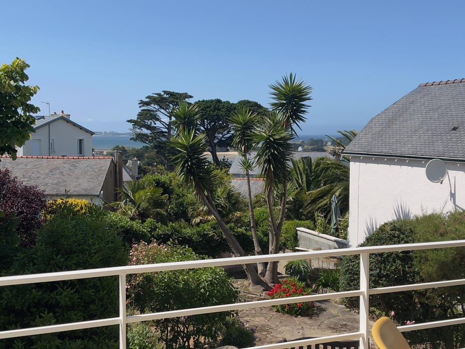 Garden view, Sea view