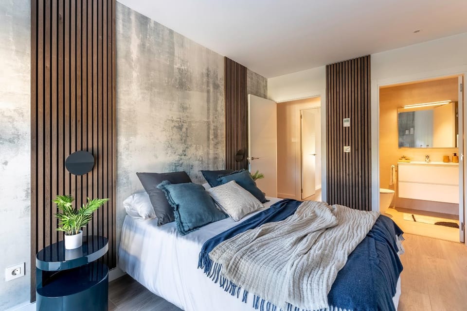 Bedroom, wardrobe