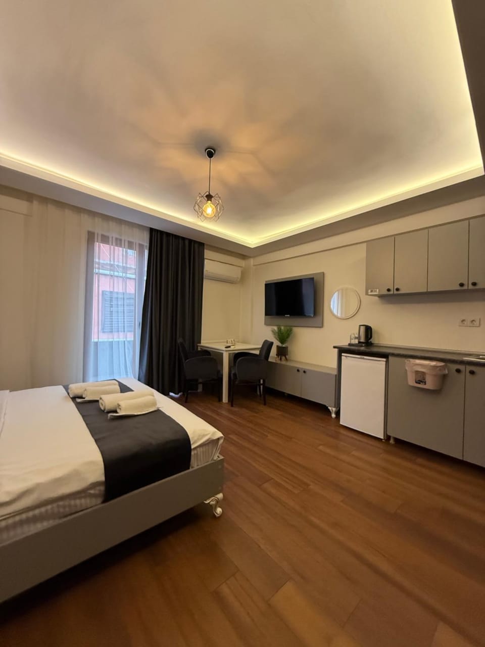Photo of the whole room