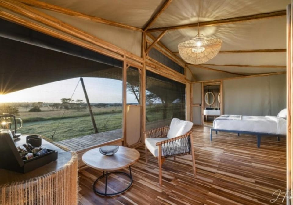 Patio, Bed, Day, Natural landscape, View (from property/room), Balcony/Terrace, Living room, Photo of the whole room, Seating area, Bedroom