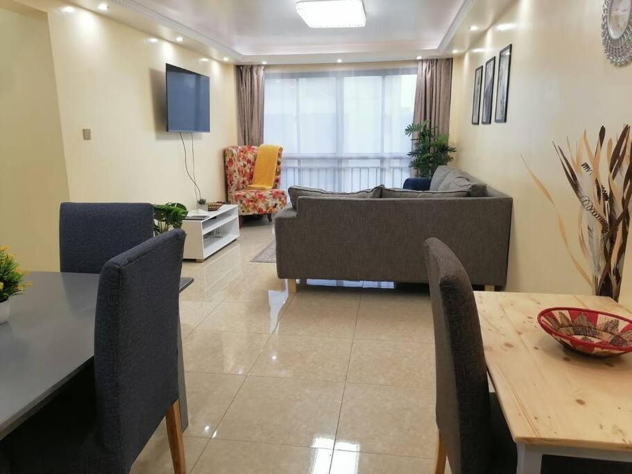 TV and multimedia, Living room, Seating area, Evening entertainment
