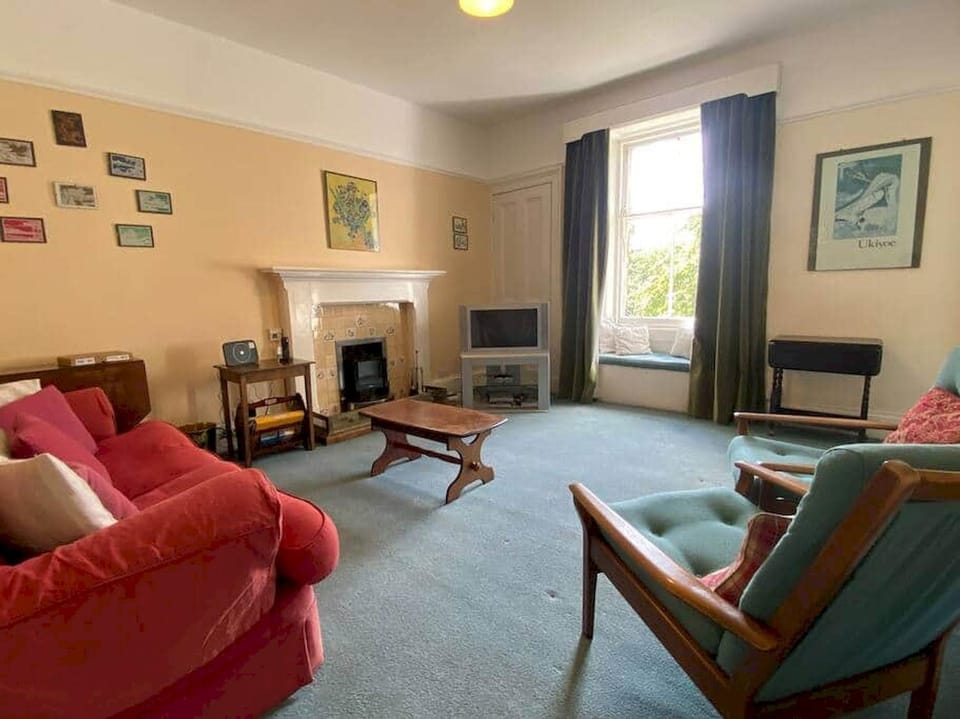 Communal lounge/ TV room, Living room