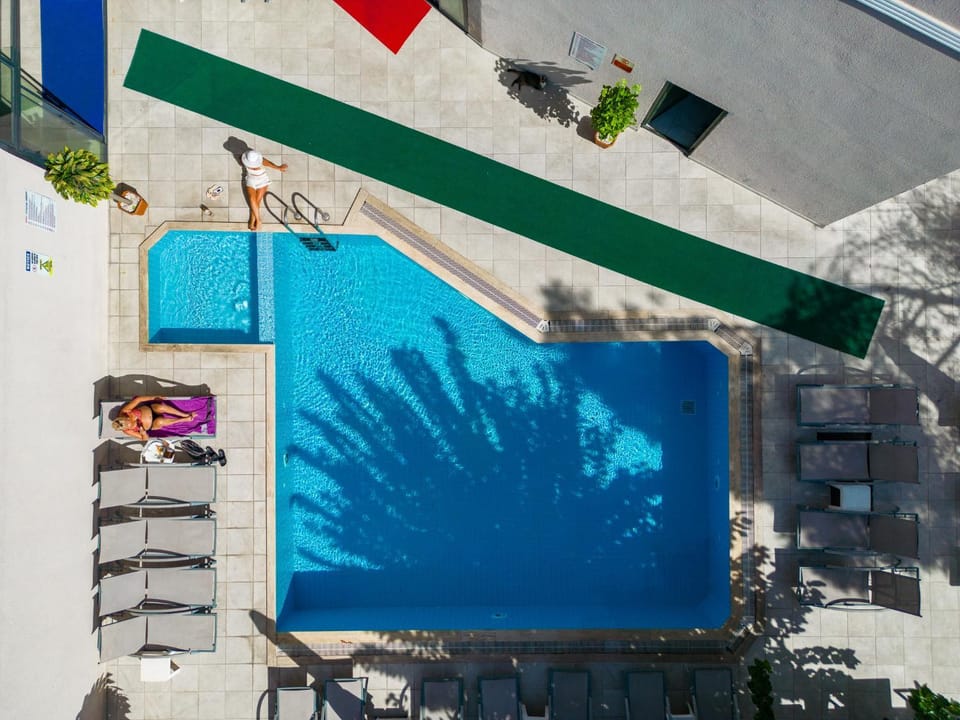 Swimming pool, locker