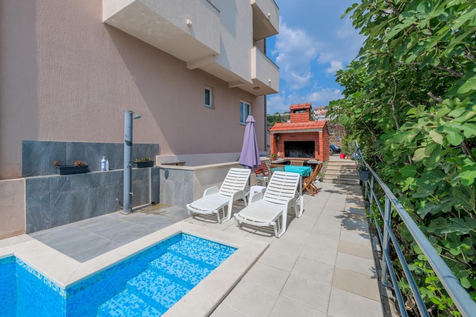 Apartments Lo Seaview Haven Apartment in Split
