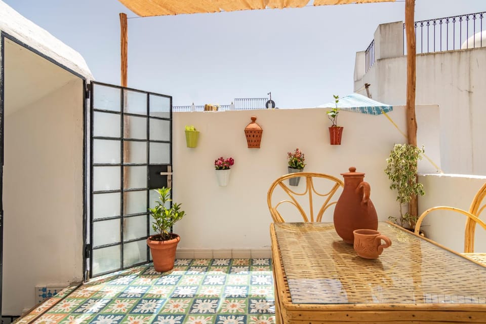 Day, View (from property/room), Balcony/Terrace, Seating area, Dining area