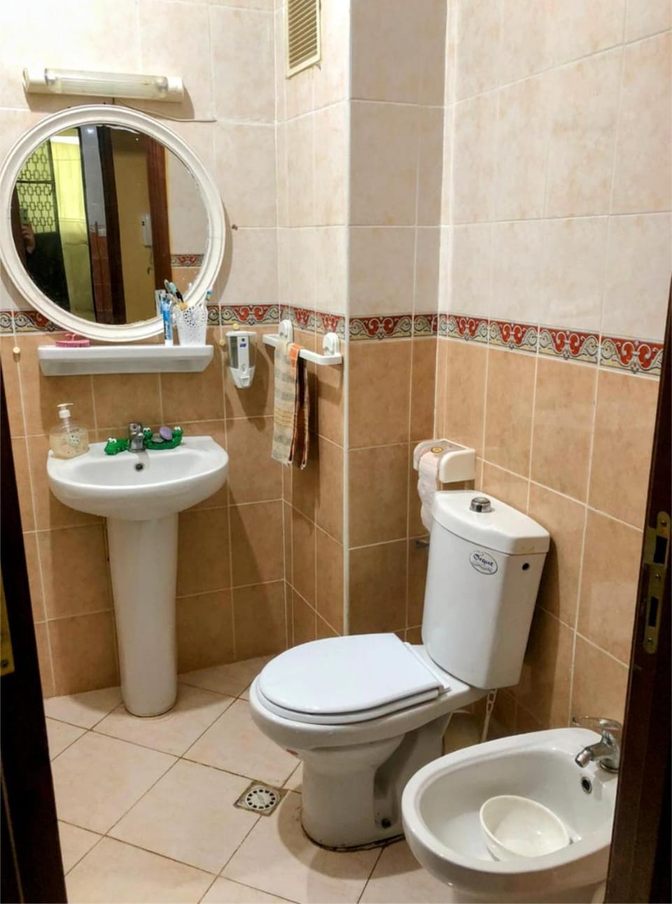 A louer par jour les familles et les couples mariés 1er étage free wifi Apartment in Tangier
