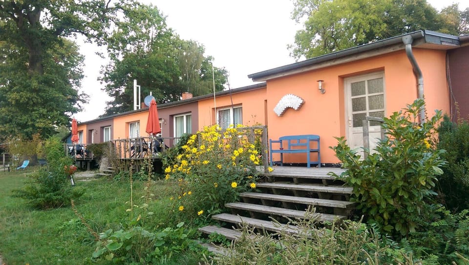 Property building, Balcony/Terrace, Garden view