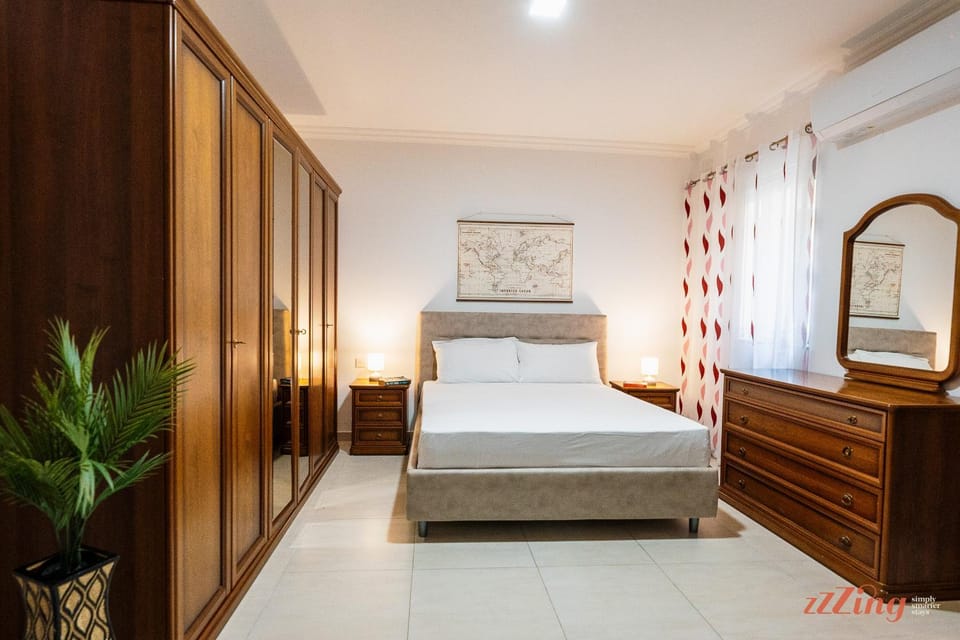 Bed, Photo of the whole room, Bedroom, wardrobe