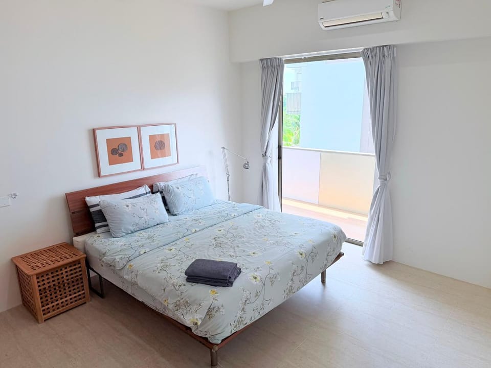 By The Sea@Side Seaview n Side Pool view (C3A3A) Apartment in Batu Ferringhi, Penang, Malaysia