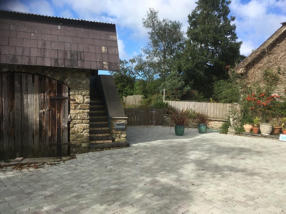 Chestnut,1 bedroom loft apartment with wood burner Apartment in Penbryn