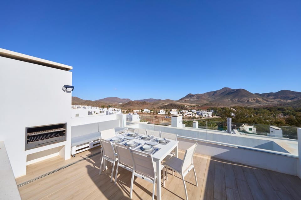 Patio, Balcony/Terrace, sunbed