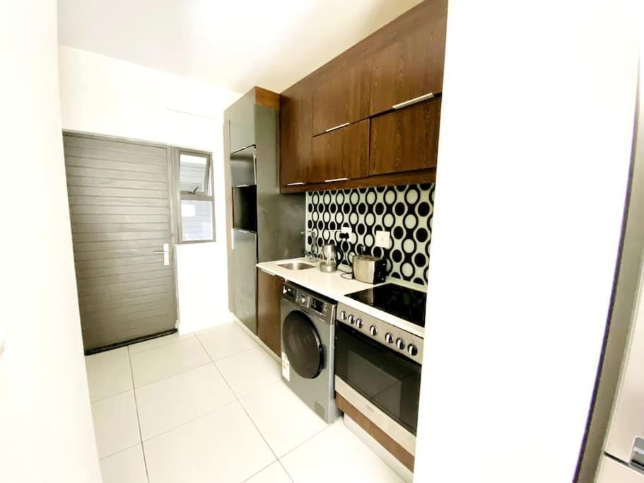 Kitchen or kitchenette, minibar, pet friendly, stove, washing machine
