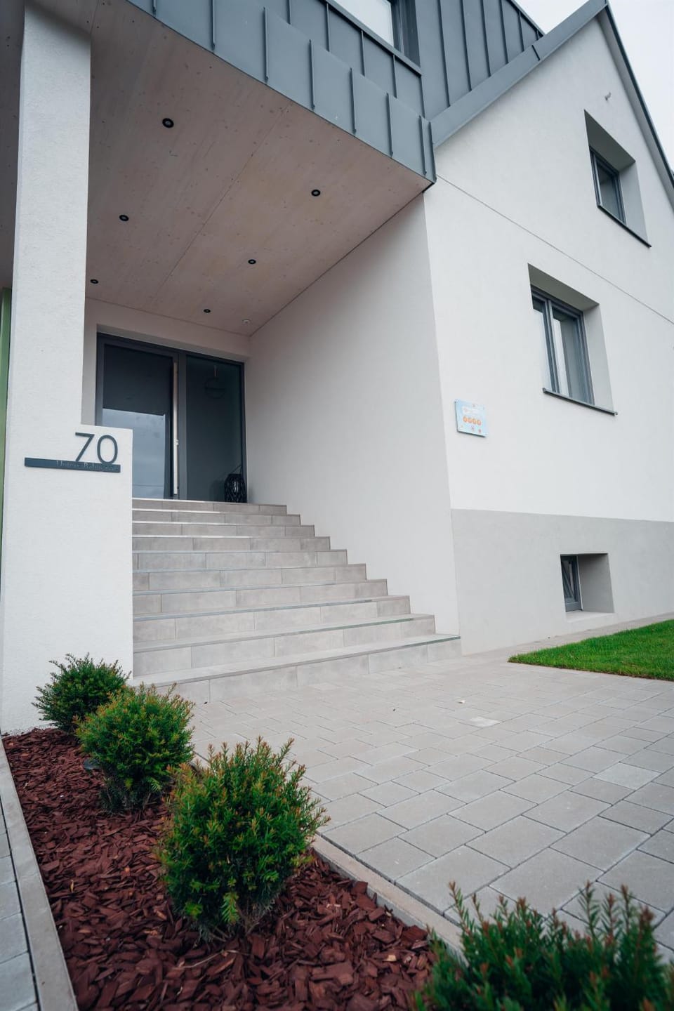 Facade/entrance