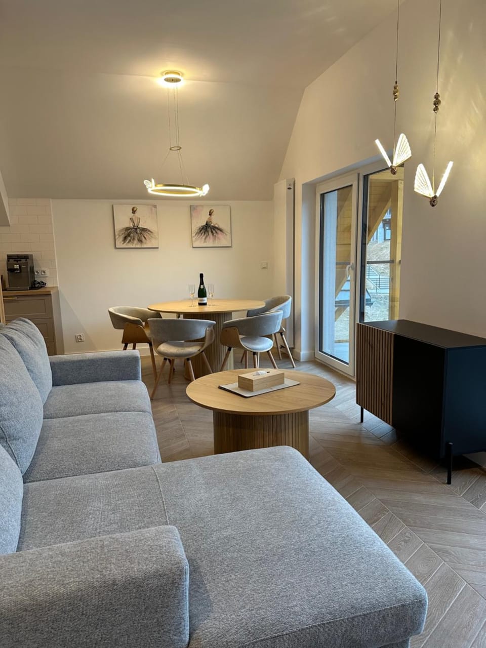 Living room, Seating area, Dining area