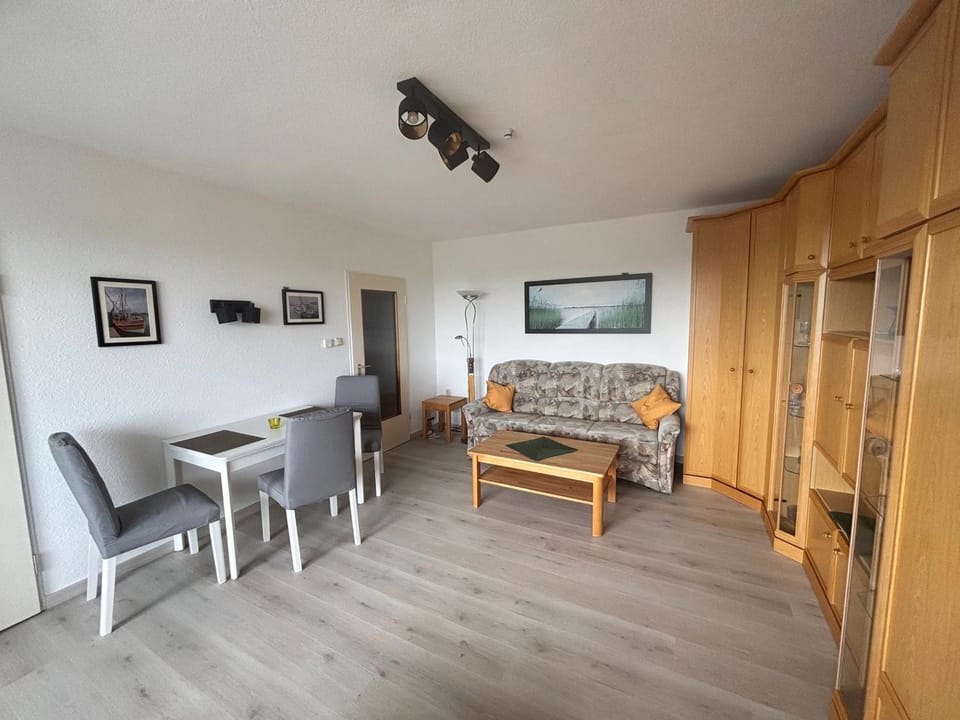 Tief 12 Kleiner Leuchtturm 72 mit Internet 72 Apartment in Wangerland