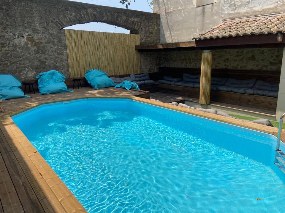Swimming pool